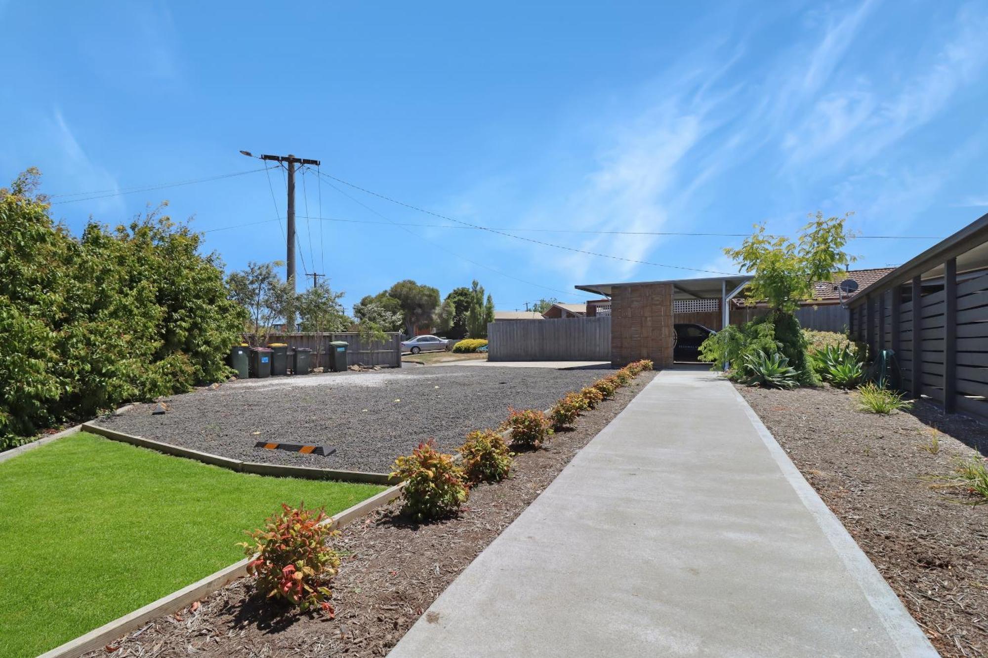 Recharge In Waurn Ponds Hotel Geelong Exterior photo